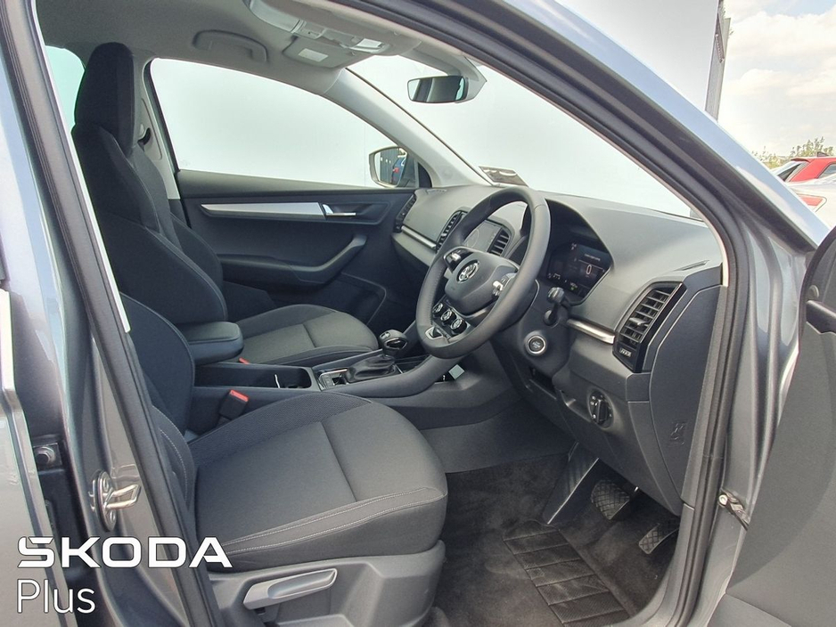 2024 Skoda Karoq - image 8