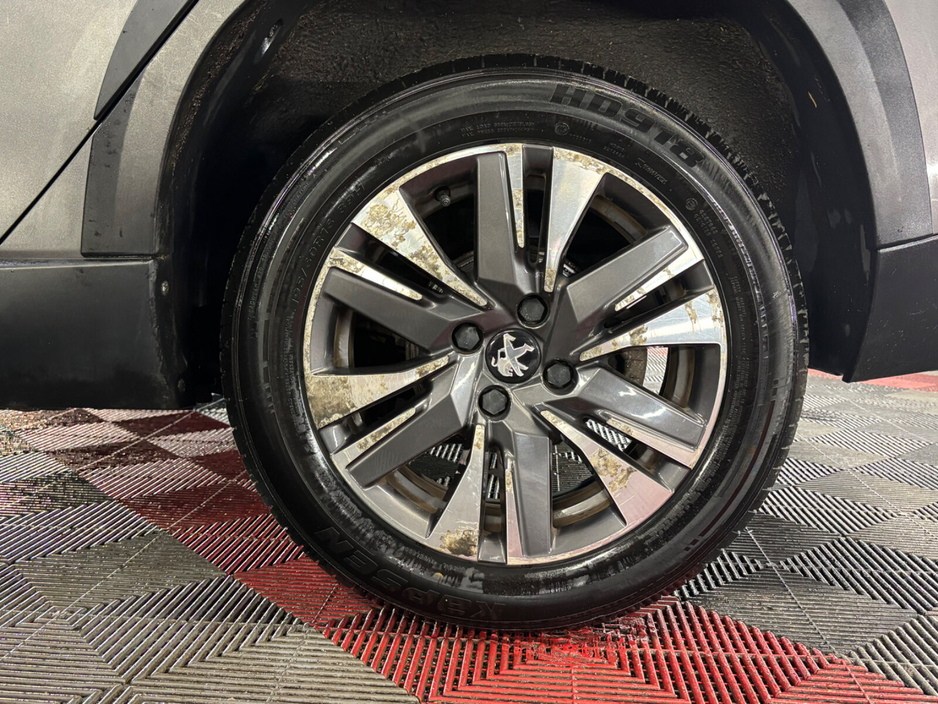 2018 Peugeot 2008 1.2 PureTech 82bhp Allure €9,950