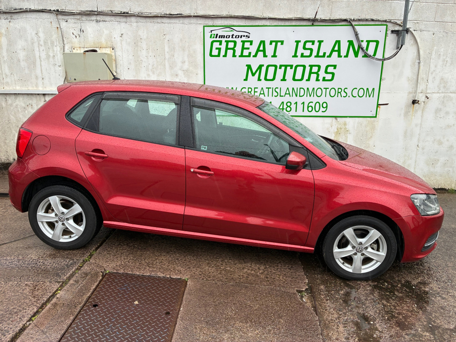 2014 Volkswagen Polo - image 5