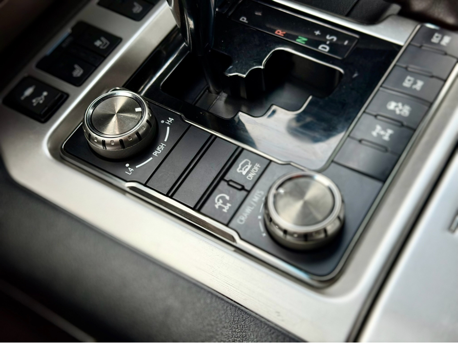 2020 Toyota Landcruiser 4.5 SAHARA 5DR AUTO €99,950