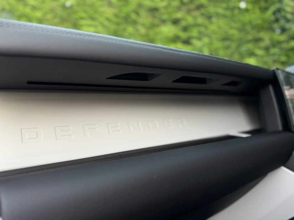 2025 Land Rover Defender - image 11