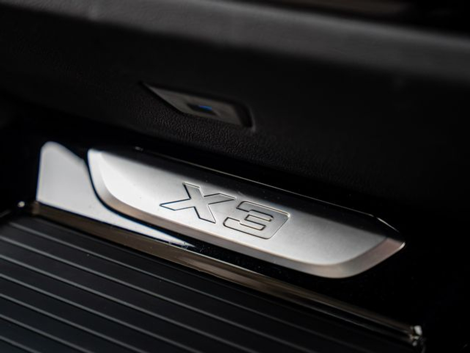 2023 BMW X3 - image 17