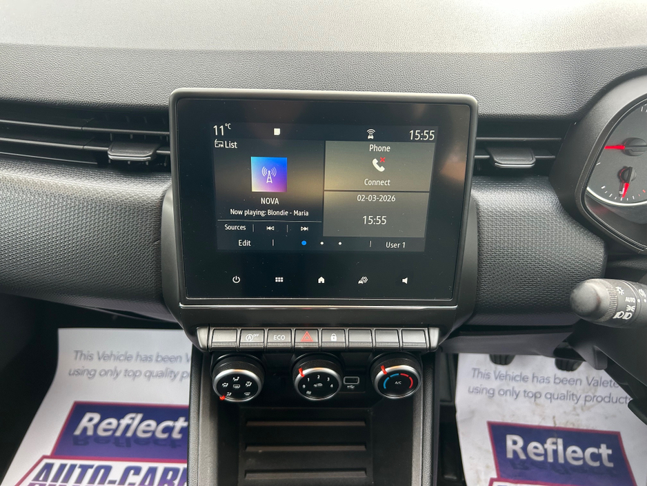 2022 Renault Clio - image 13