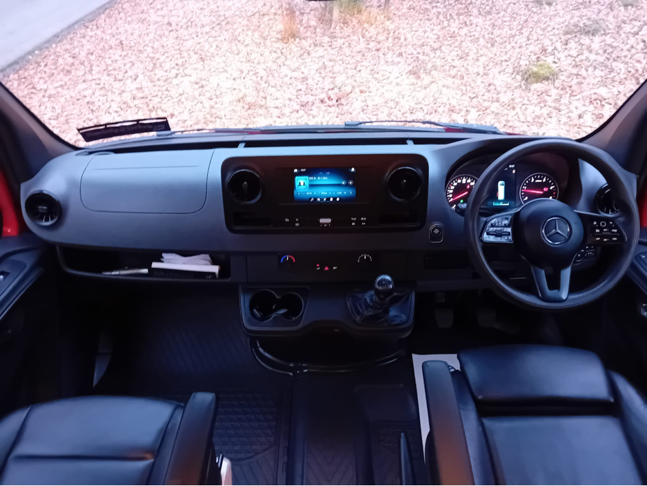 2019 Mercedes-Benz Sprinter - image 10