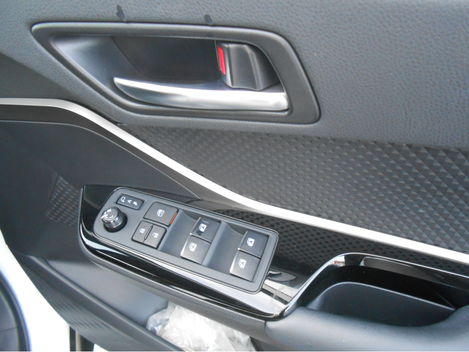 2019 Toyota C-HR Sport Hybrid €21,995