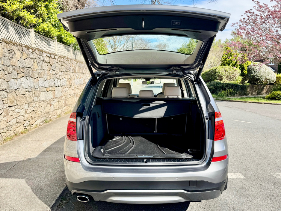 2017 BMW X3 - image 17