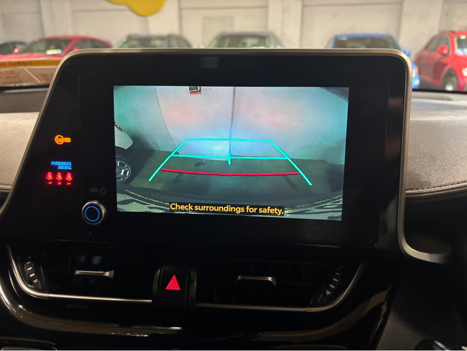 2023 Toyota C-HR HYBRID SOL 4DR AUTO €24,499