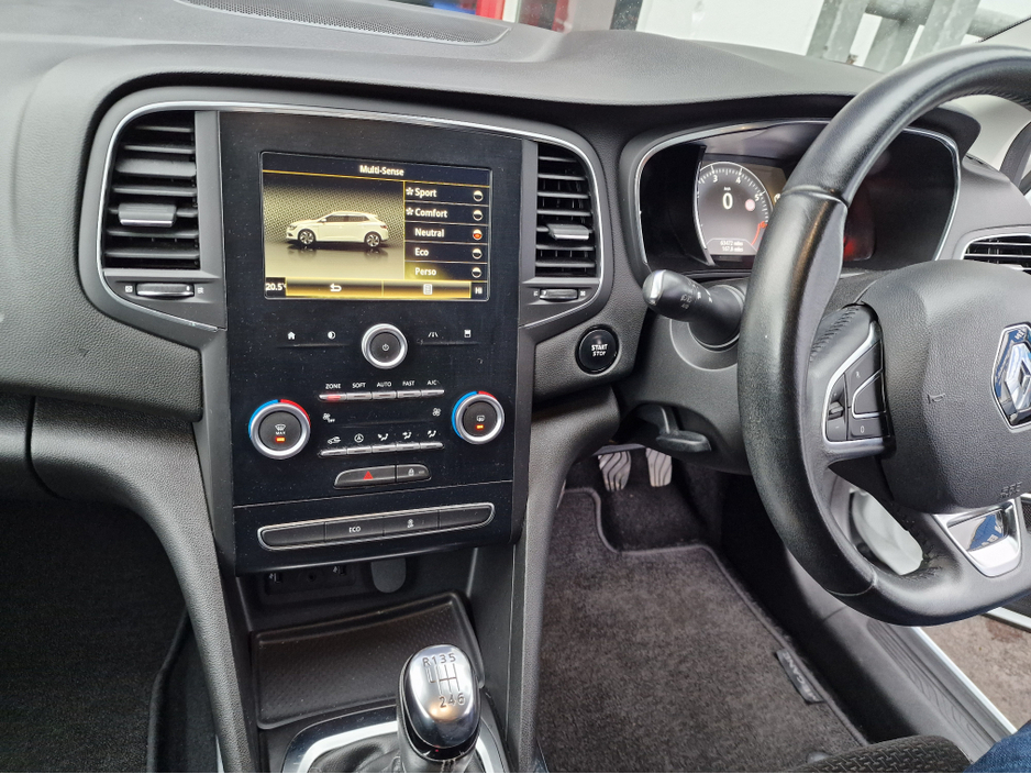 2017 Renault Megane LOW MILEAGE-1.2 DYNAMIQUE-HIGH SPEC €10,950