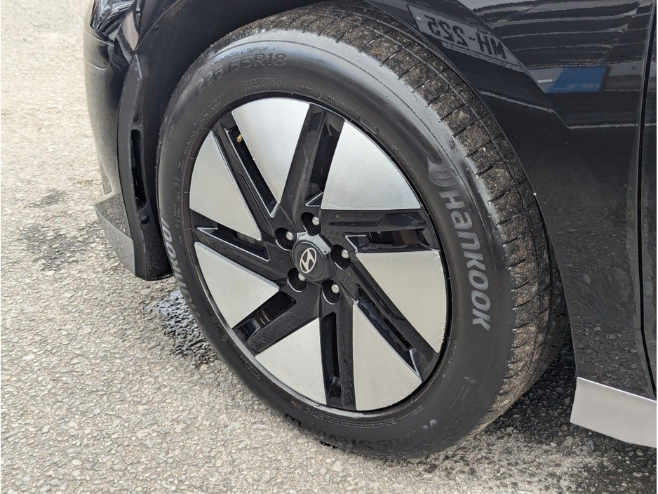 2023 Hyundai Ioniq 6 Signature 53 kW 429km Range *HUGE SAVINGS* €27,950