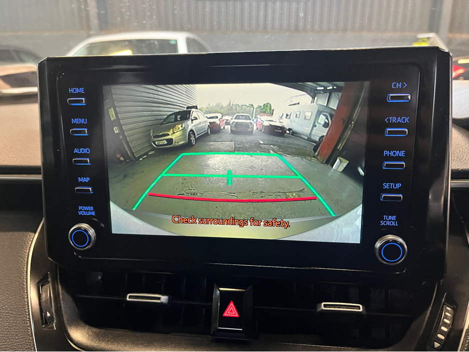 2021 Toyota Celsior HYBRID LUNA H/B AUTO 4DR €24,500