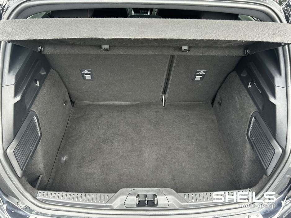 2022 Ford Focus - image 9