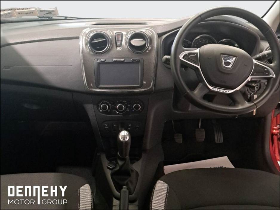 2019 Dacia Sandero Stepway - image 2