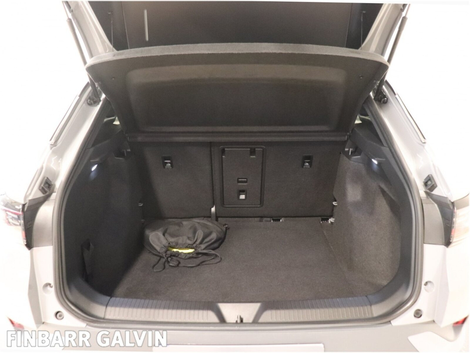 2023 Volkswagen ID.4 - image 15