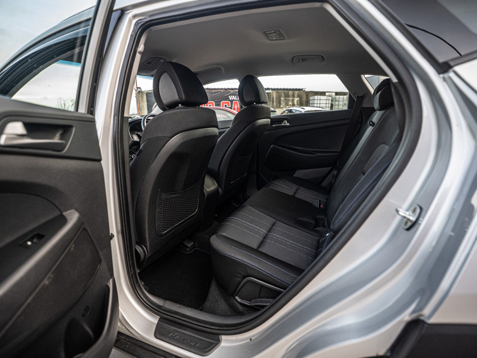 2016 Hyundai Tucson - image 28