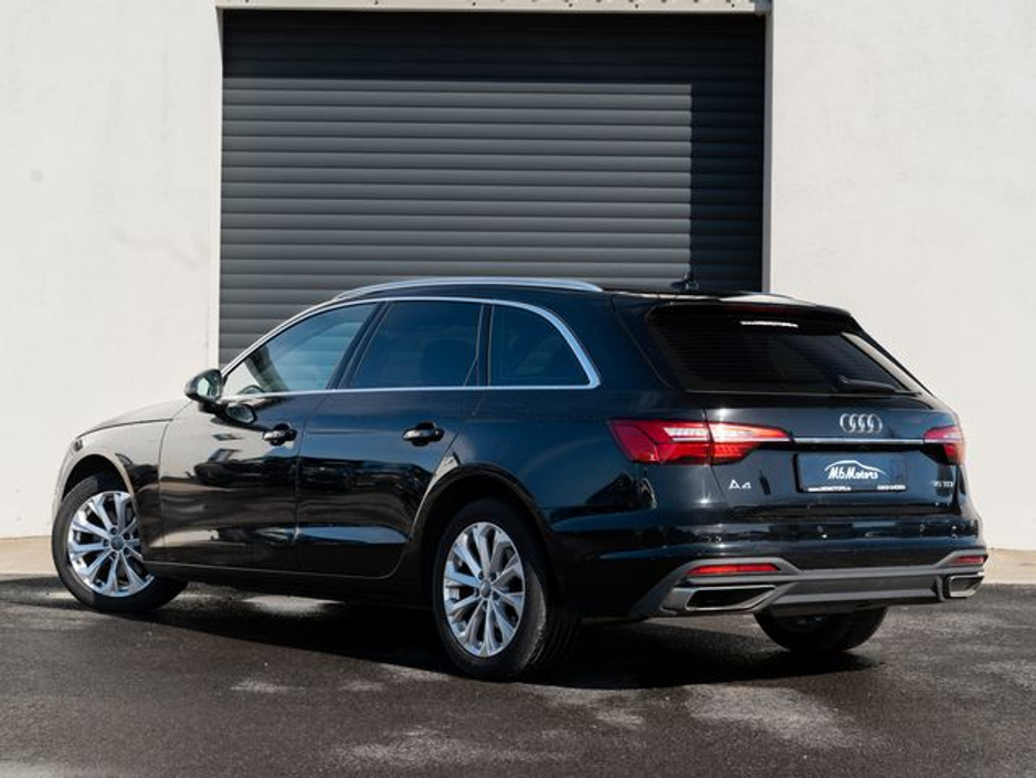 2020 Audi A4 - image 12