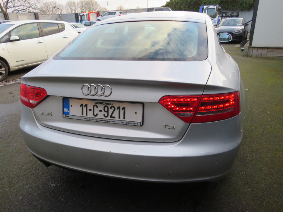 2011 Audi A5 - image 10