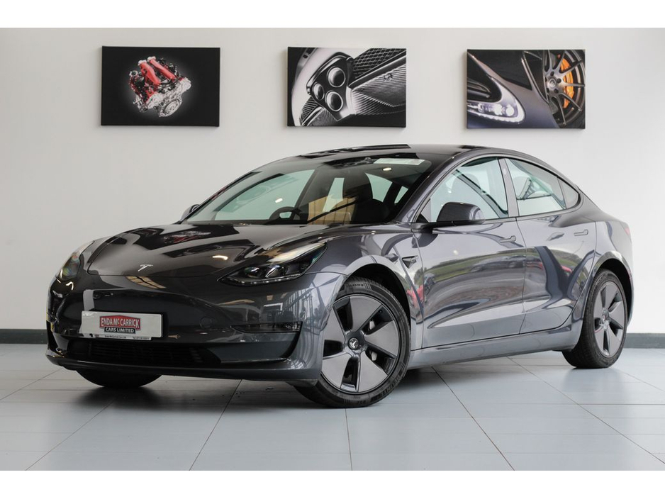 2022 Tesla Model 3 Long Range AWD €28,899