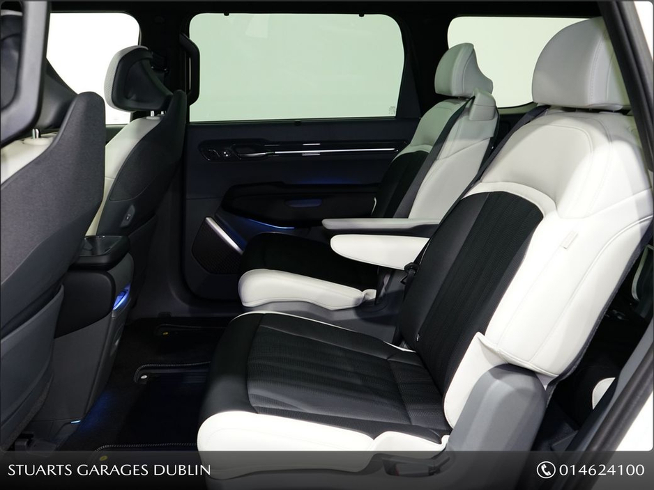 2025 Kia EV9 - image 5