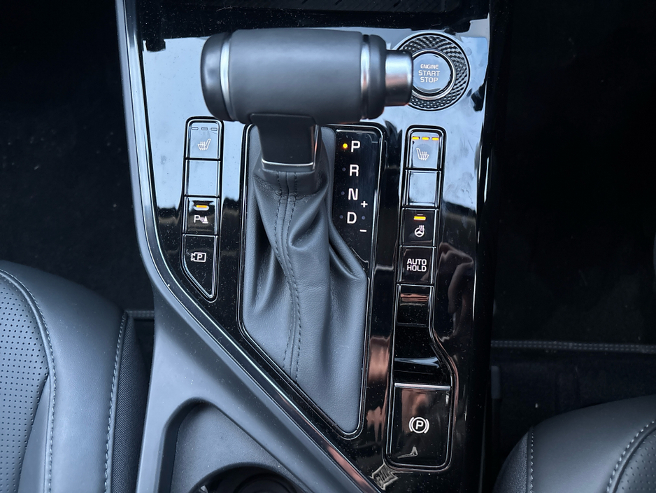 2025 Kia Niro HEV SEM €37,950