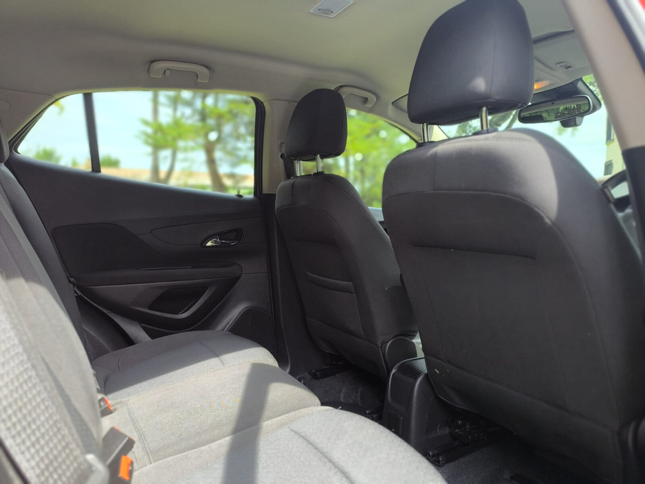 2018 Opel Mokka - image 9