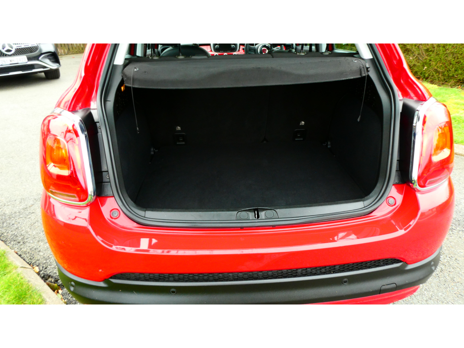 2017 Fiat 500X - image 8