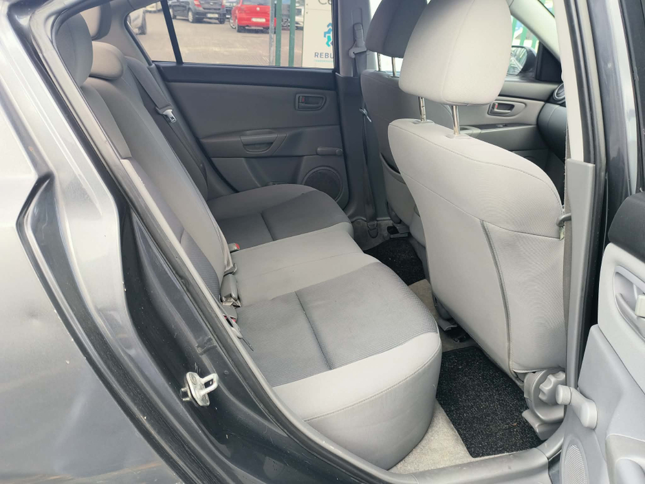 2007 Mazda Mazda3 - image 14