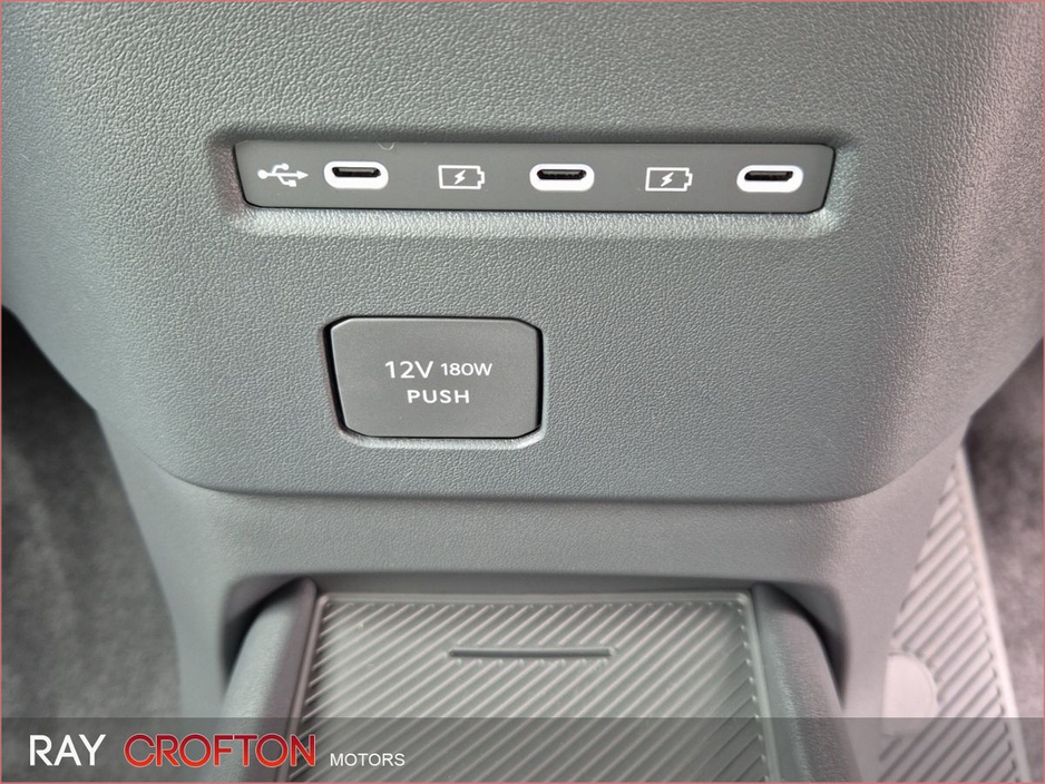 2026 Kia EV3 - image 16