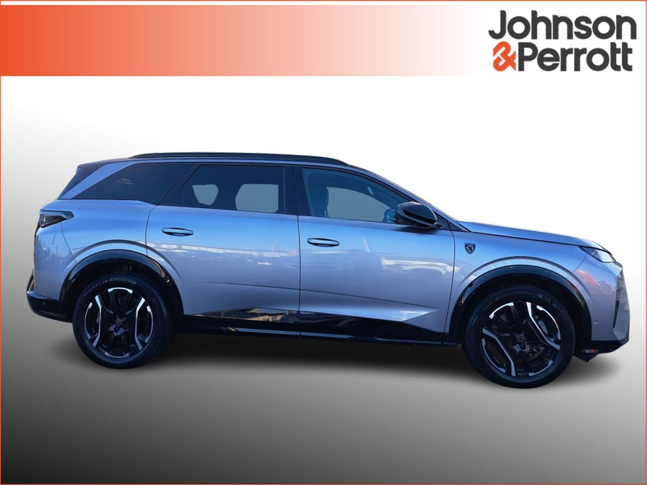 2025 Peugeot 5008 TOP SPEC ! BEV 73kwh 210hp GT ! €58,900