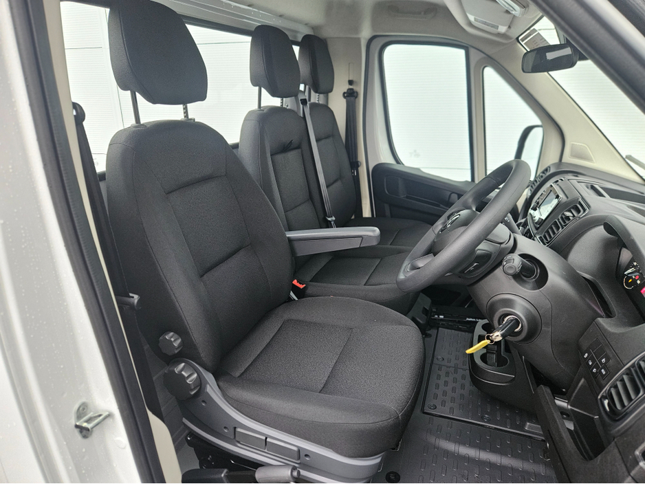 2026 Opel Movano Chassis-cab 2.2 140PS €31,378