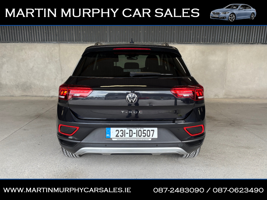 2023 Volkswagen T-Roc - image 5