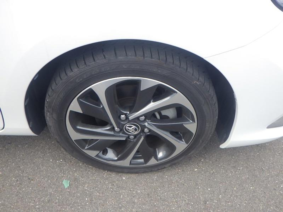 2016 Toyota Auris 162 G-Package Leather €14,500