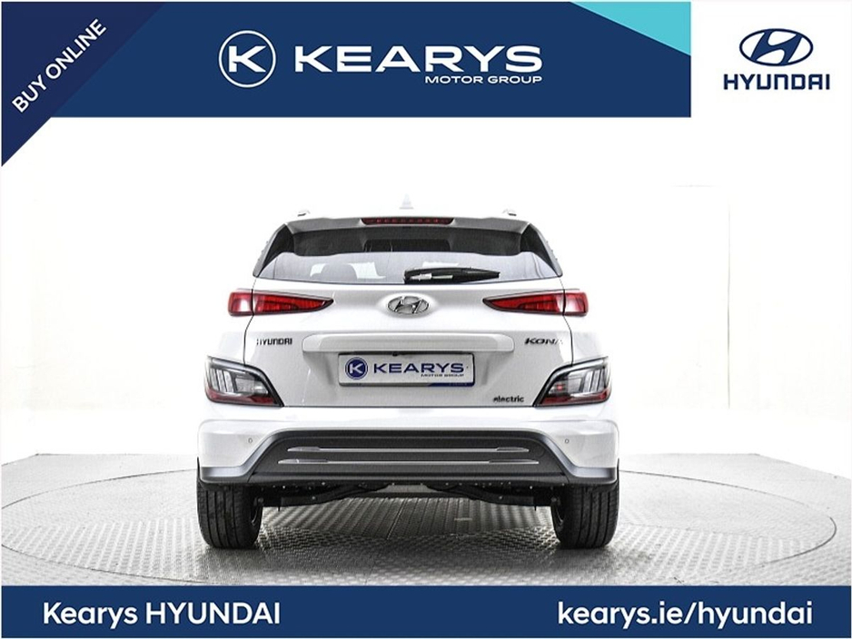 2023 Hyundai Kona EV Premium 64 kWh €23,777