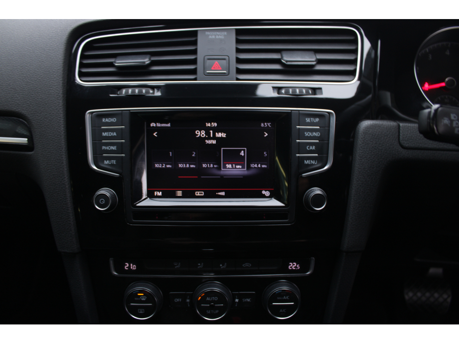 2013 Volkswagen Golf 1.4TSI HIGHLINE PLUS 140BHP 5DR HATCHBACK AUTO // ONLY 42,000KMS //  BUY WITH CONFIDENCE AA AND SIMI APPROVED DEALER 2026 // FINANCE ARRANGED // ALL TRADE INS WELCOME // €11,950