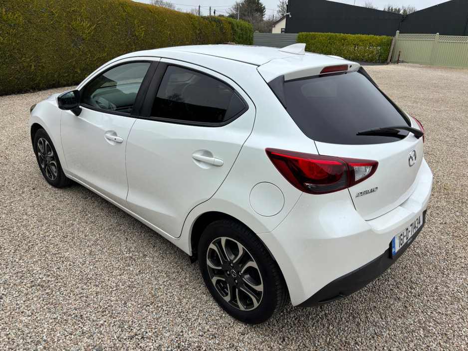 2016 Mazda Demio - image 5