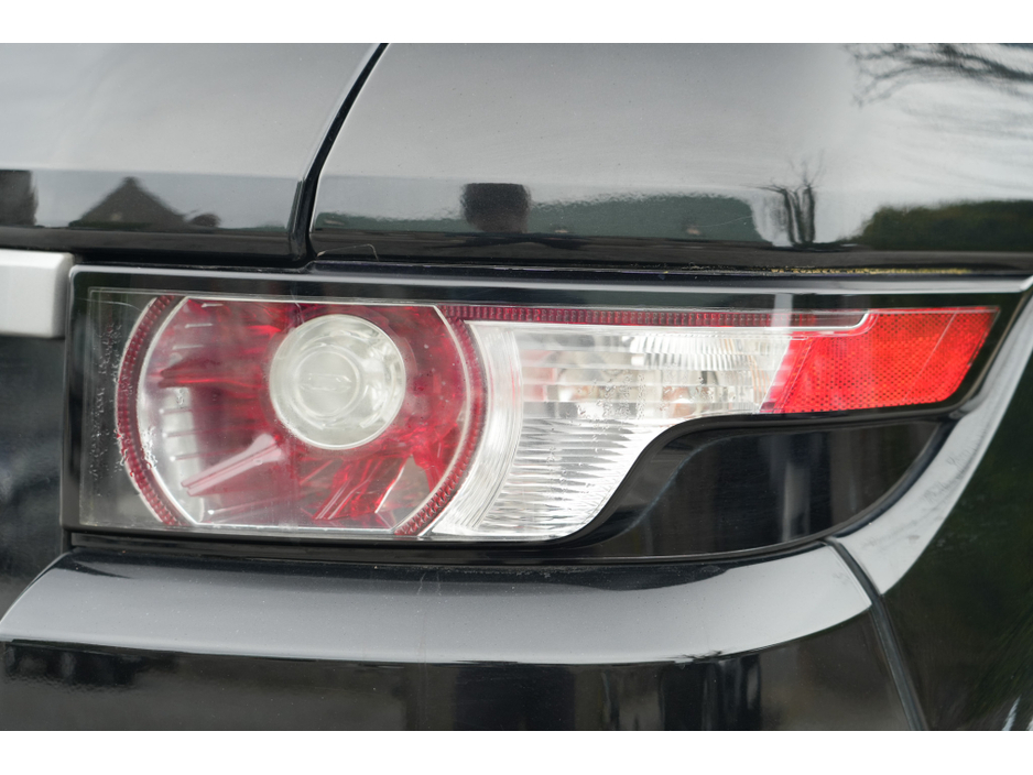 2014 Land Rover Range Rover Evoque - image 18