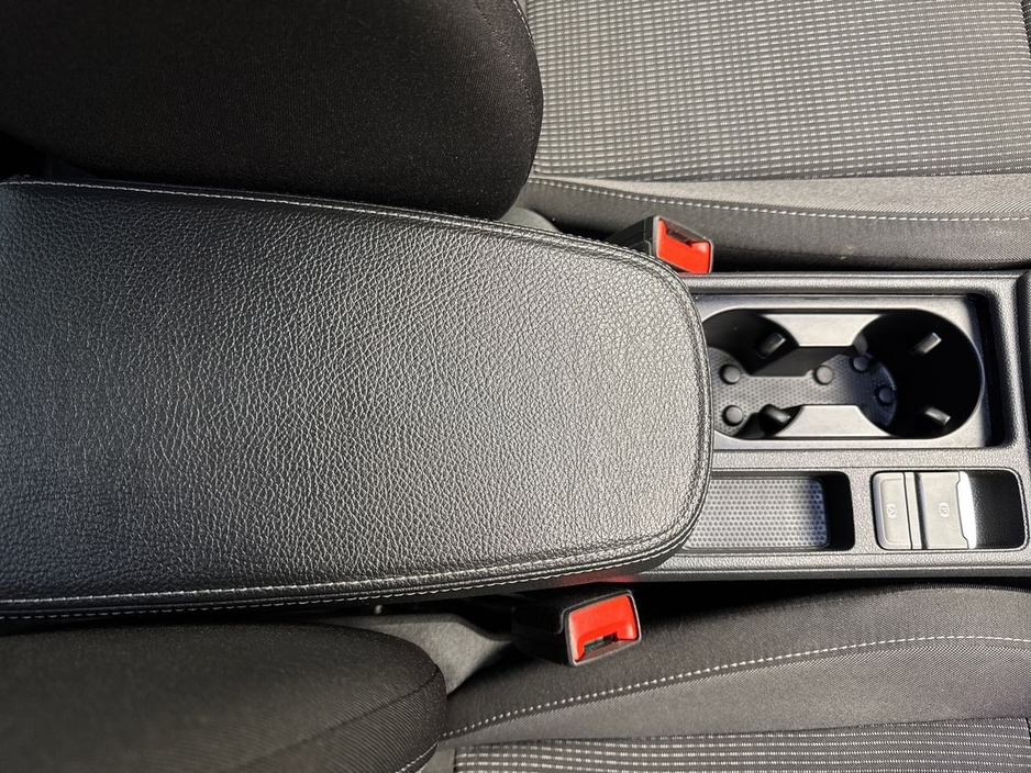 2025 Skoda Octavia - image 15