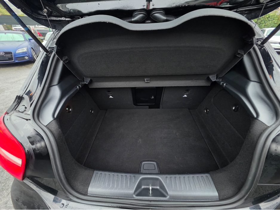 2014 Mercedes-Benz A Class ONLY 29262KM !! A180 AMG LINE SAT NAV PACK - HALF LEATHER SEATS - REV CAMERA / HI SPEC / SYSTEM LOW ROAD TAX BAND / SIMI DEALER €14,750