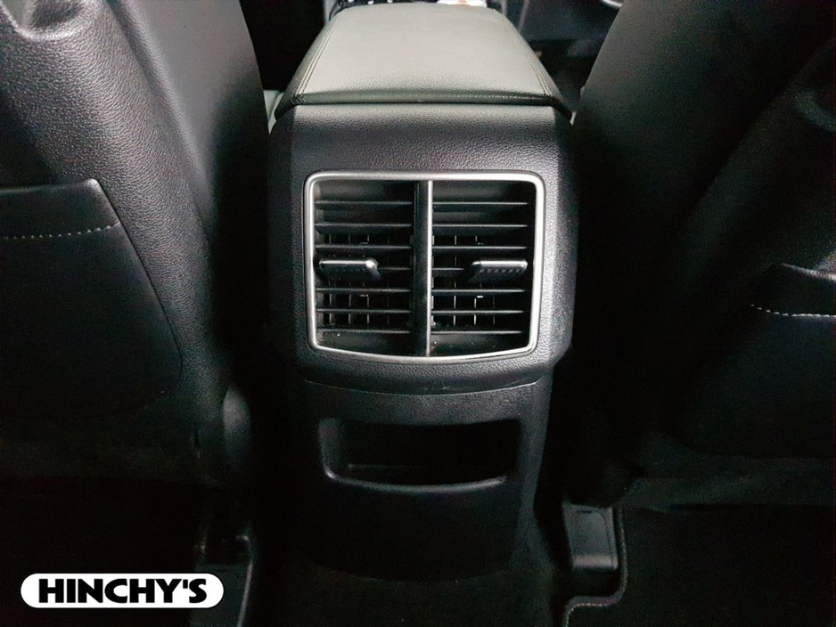 2024 Kia Sportage - image 28