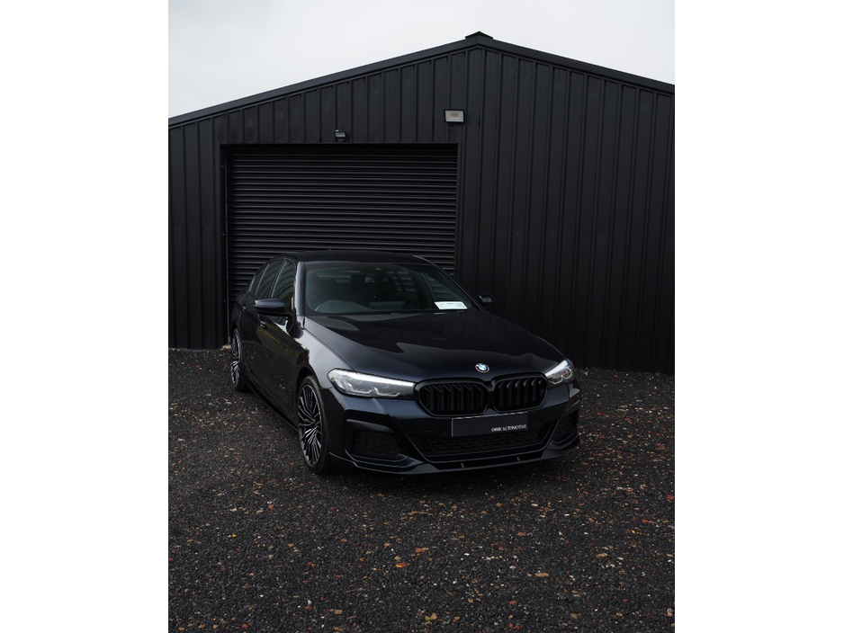 2021 BMW 5 Series - image 2
