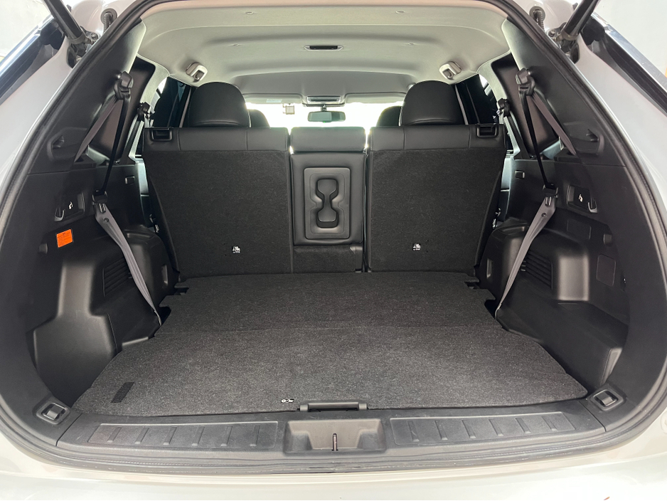 2023 Mitsubishi Outlander - image 7