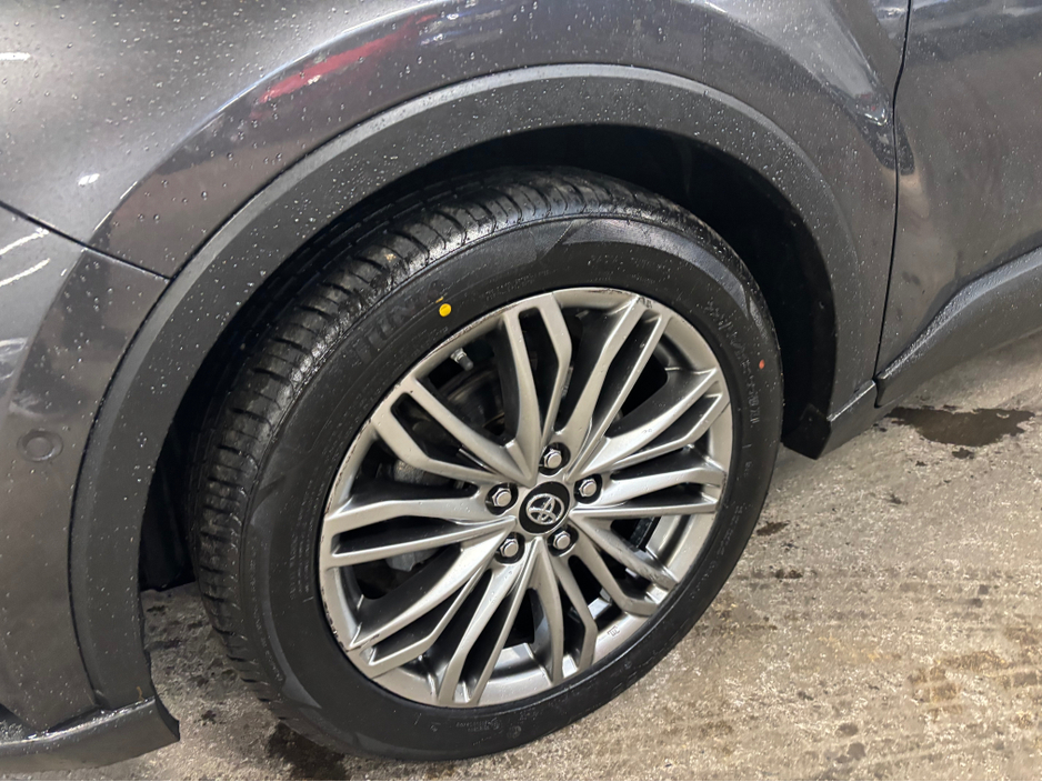 2023 Toyota C-HR HYBRID SOL 4DR AUTO €24,499