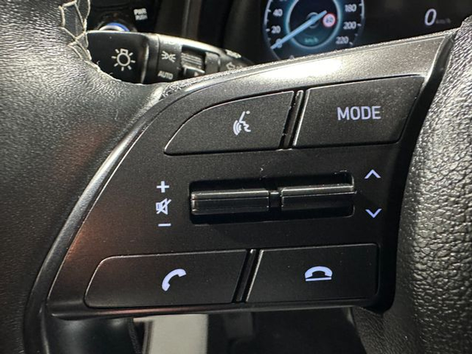 2023 Hyundai i20 - image 16