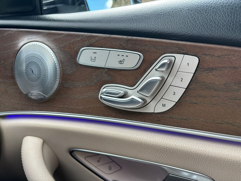 2016 Mercedes-Benz E Class - image 22