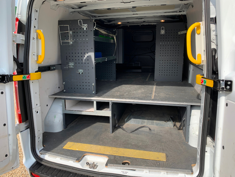 2021 Ford Transit Custom - image 11