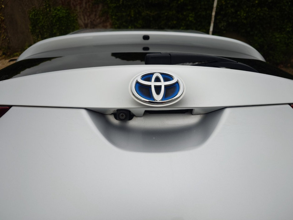 2016 Toyota Auris - image 15