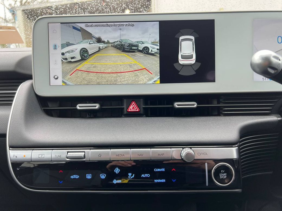 2022 Hyundai Ioniq - image 7