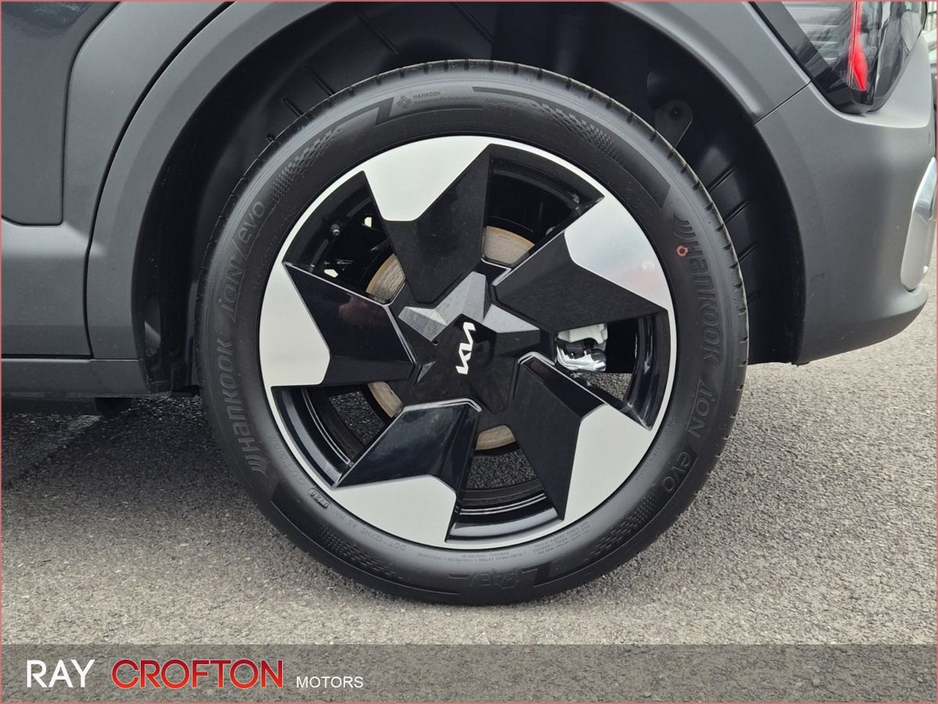 2026 Kia EV3 - image 8