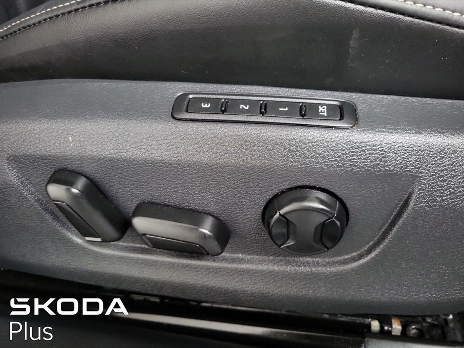 2024 Skoda Superb - image 24