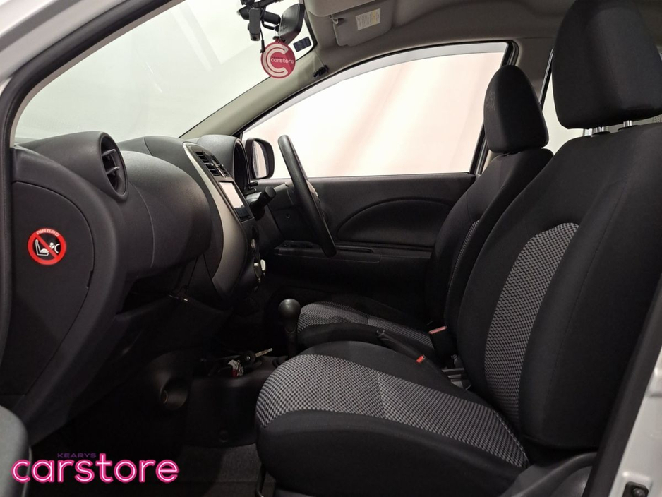 2020 Nissan March - image 9