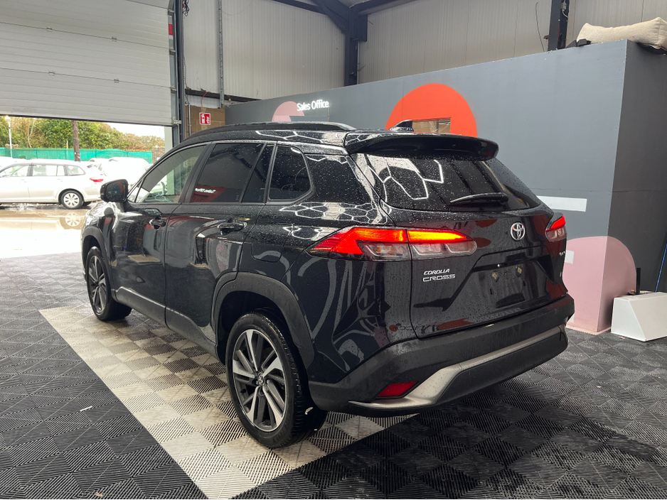 2024 Toyota Corolla - image 4